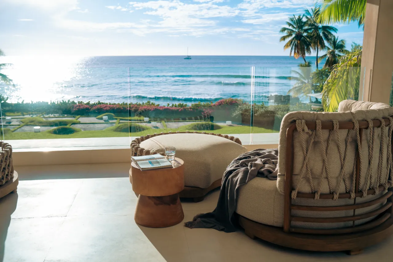 The best places to stay in Barbados. Beachfront house in Barbados Godings Beach House